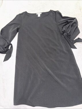 H&M Black Long Sleeve Shift Dress with Tie Cuffs